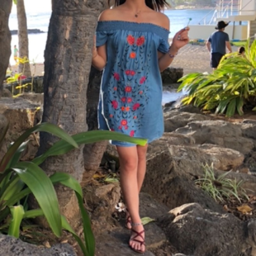 Francesca’s Boho dress 👗 XS